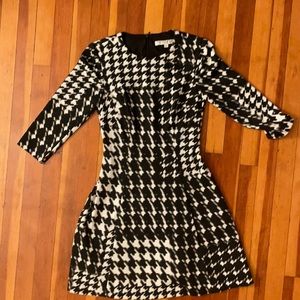 Trina Turk houndstooth-esque midi dress